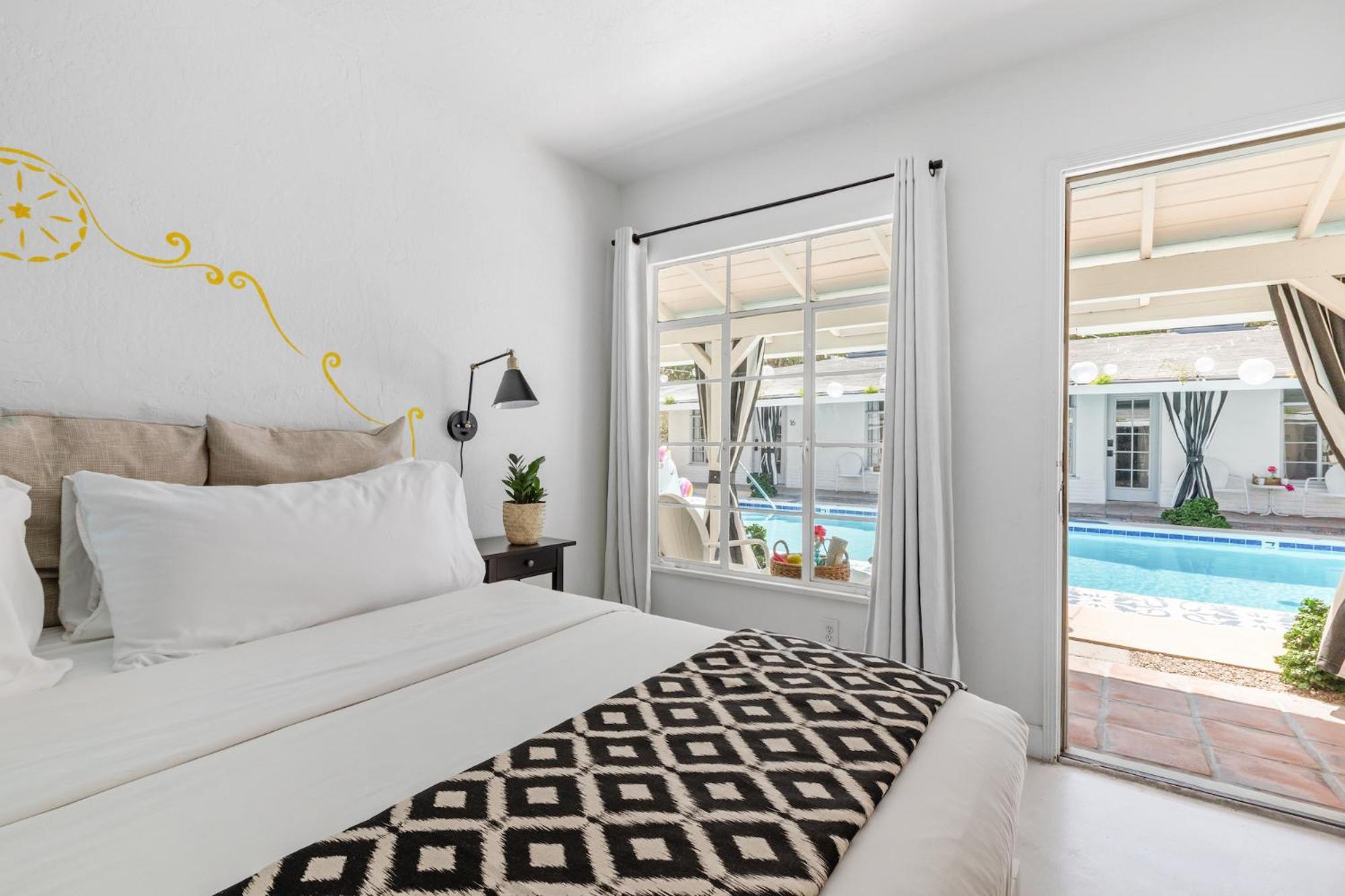 Spirit Of Sofia Hotel Palm Springs Bagian luar foto