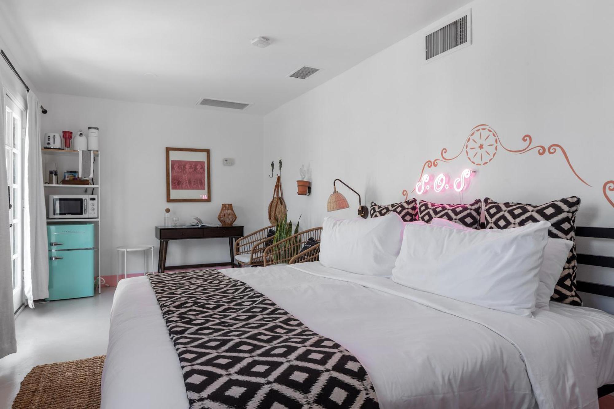 Spirit Of Sofia Hotel Palm Springs Bagian luar foto