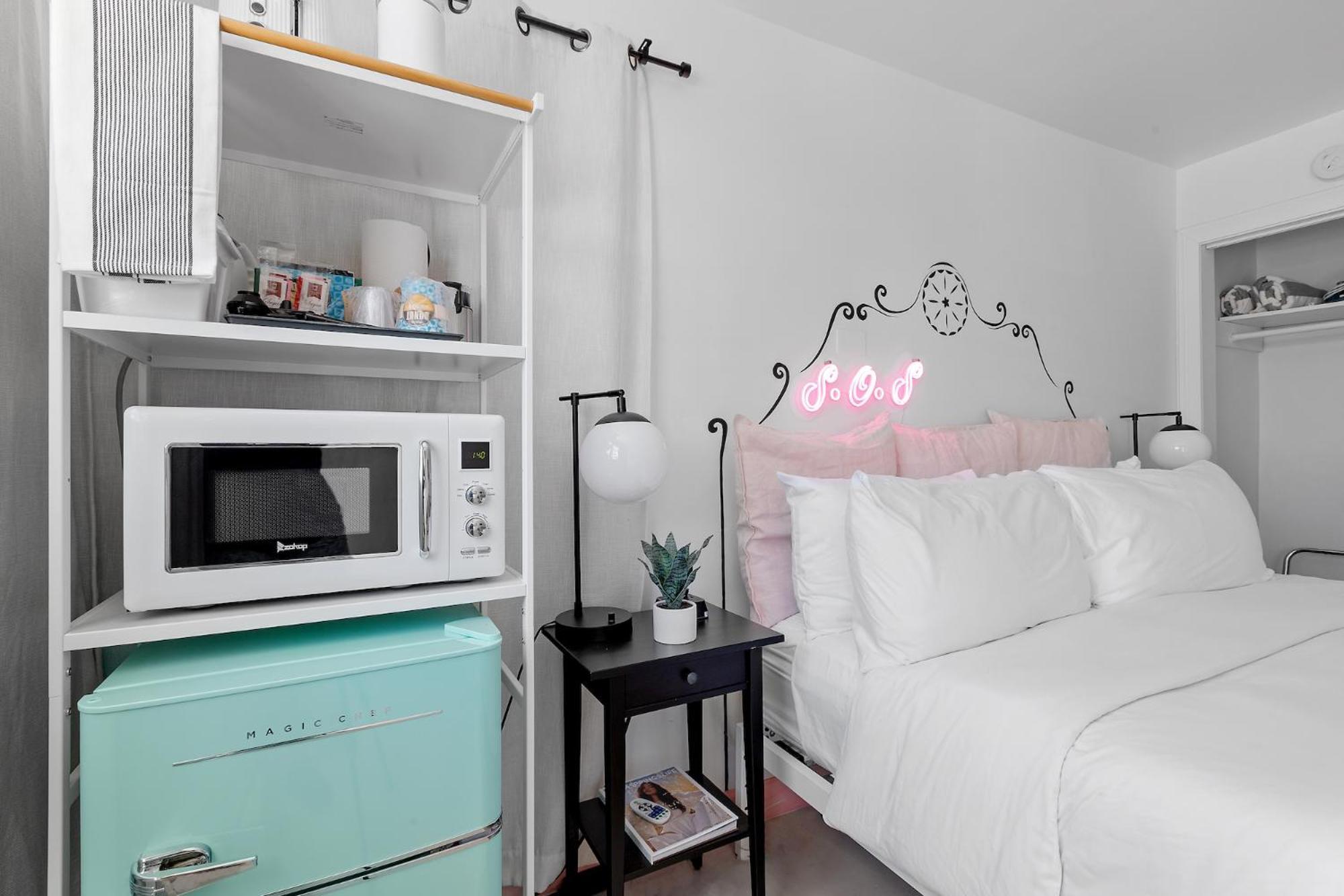 Spirit Of Sofia Hotel Palm Springs Bagian luar foto