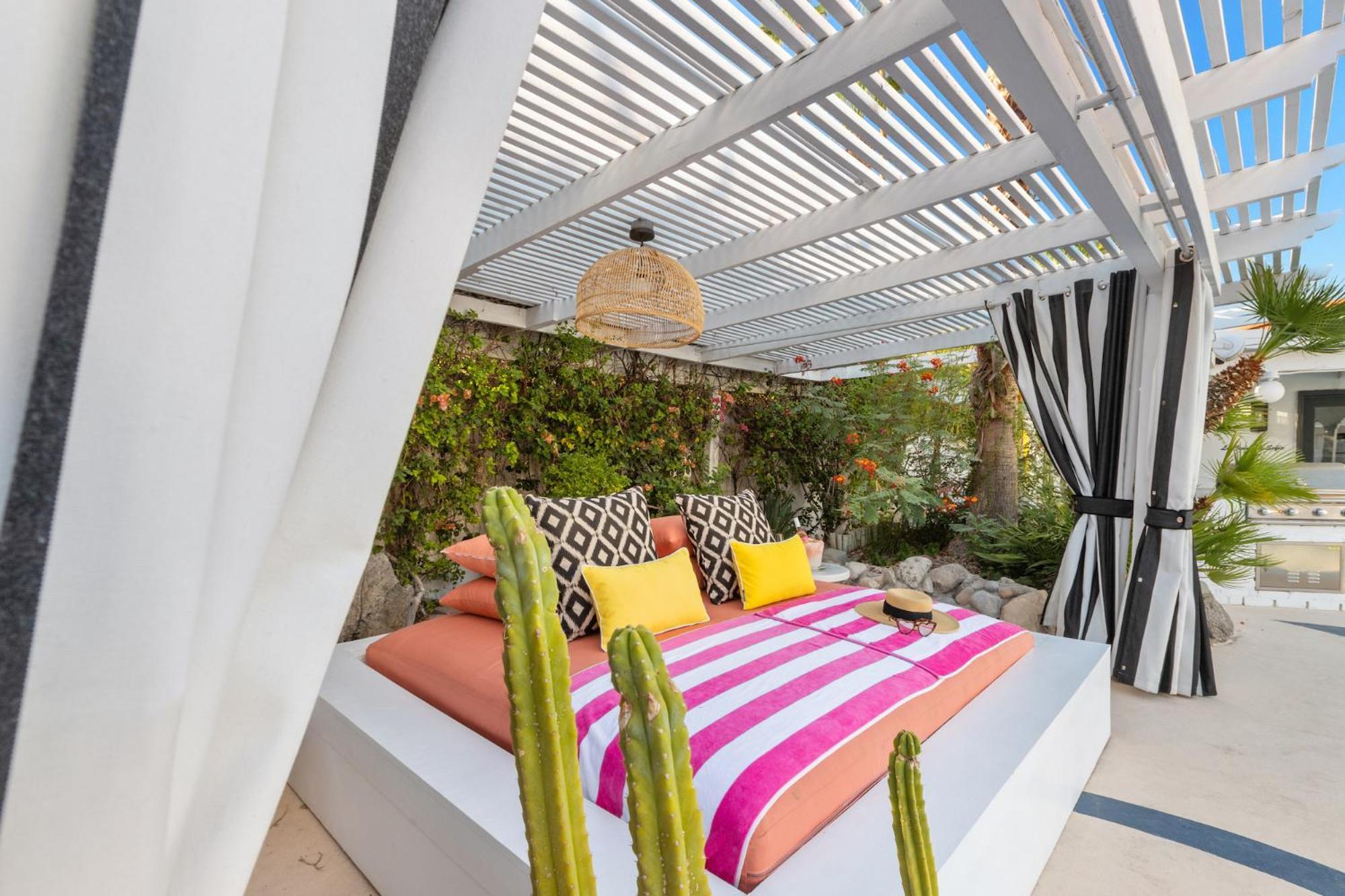 Spirit Of Sofia Hotel Palm Springs Bagian luar foto