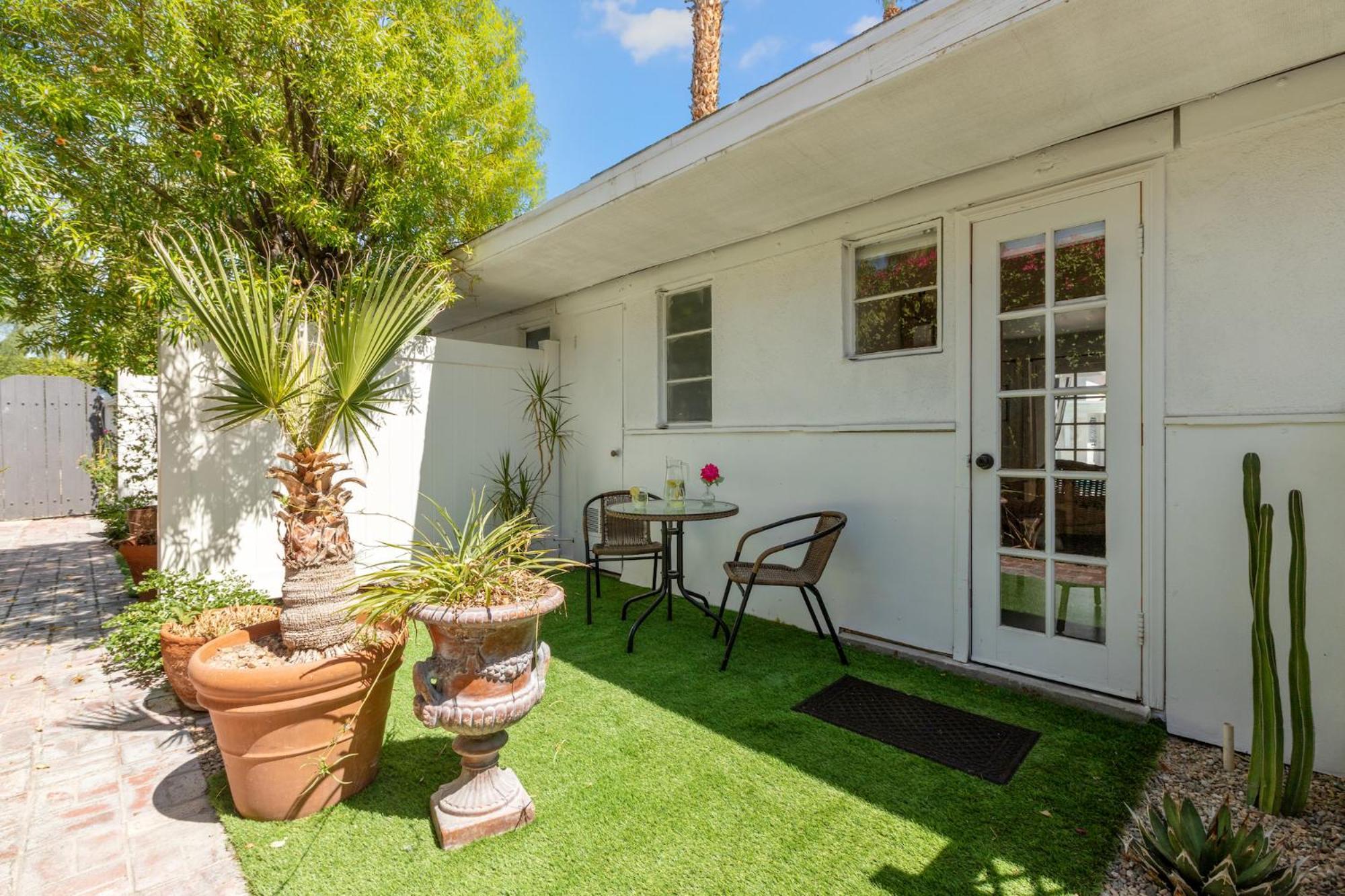 Spirit Of Sofia Hotel Palm Springs Bagian luar foto