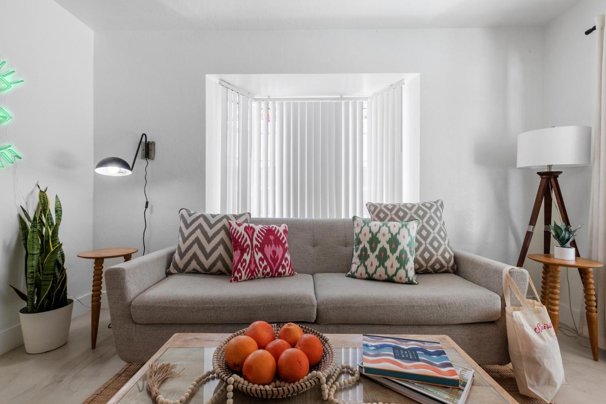 Spirit Of Sofia Hotel Palm Springs Bagian luar foto