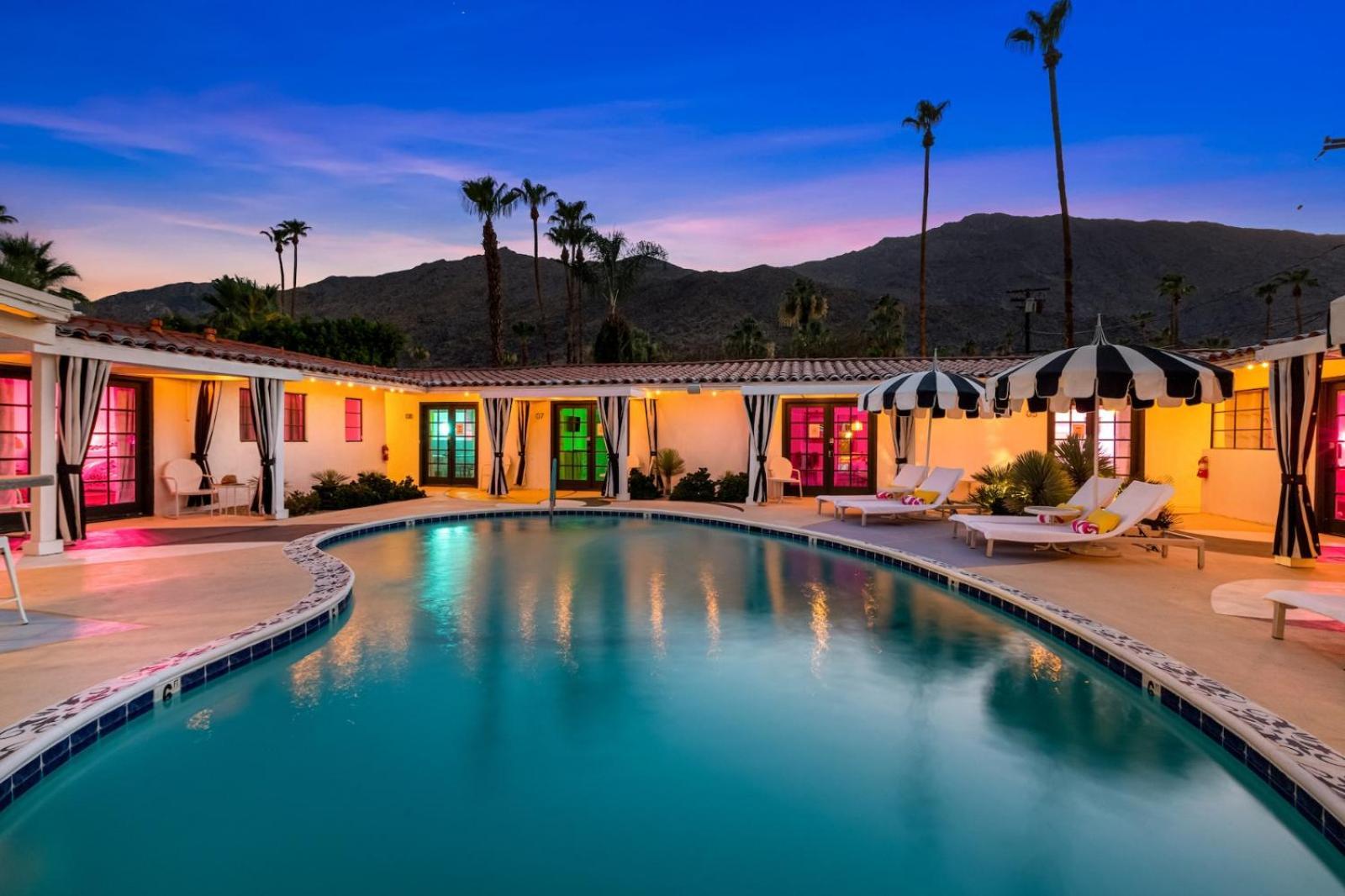 Spirit Of Sofia Hotel Palm Springs Bagian luar foto